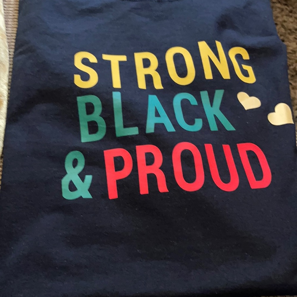 Tee shirt